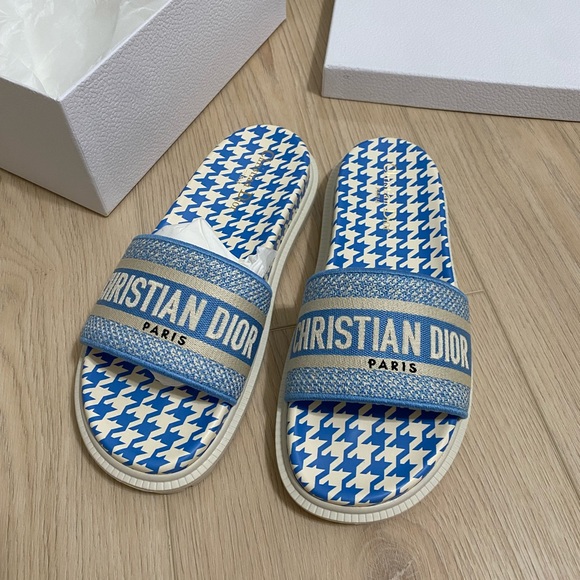 Dior Women's blue Dway Canvas Sandal slides. Size 40. NIB - Picture 2 of 6